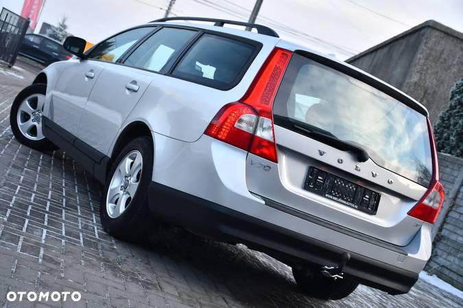 Volvo V70 2.0 - 12