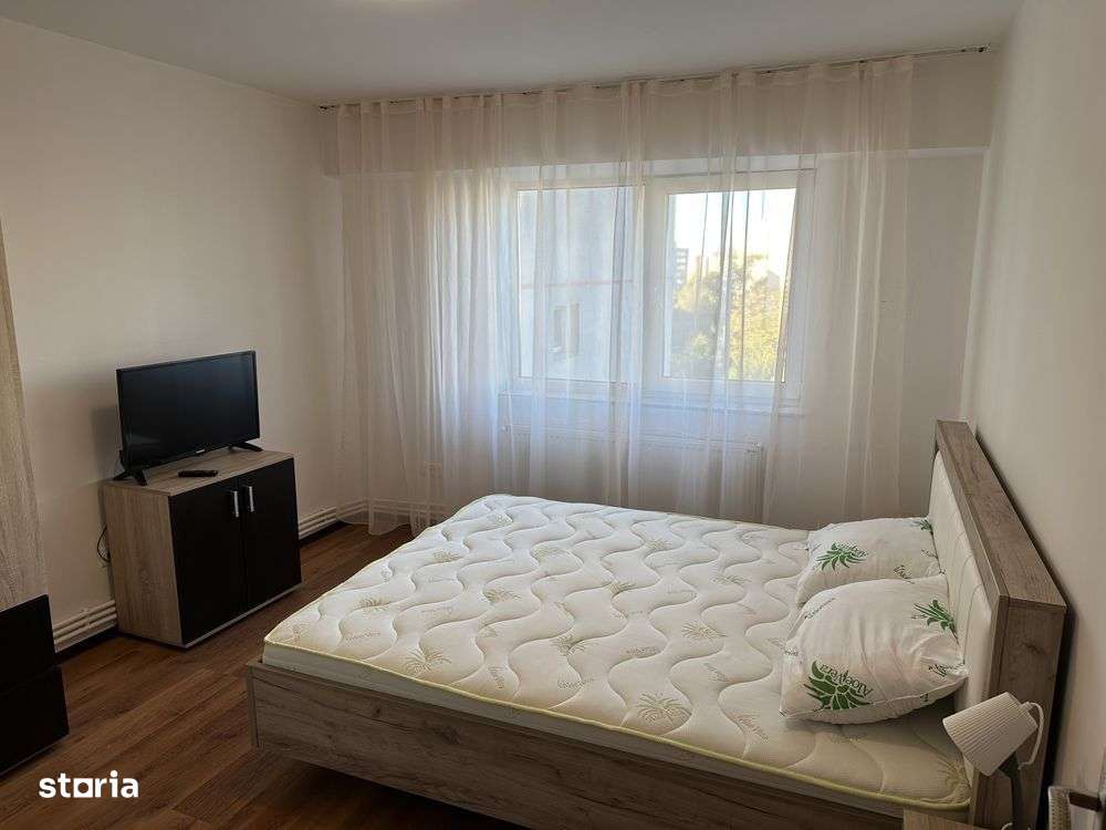 Apartament 3 camere de închiriat – Zona Tomis Nord - Termen Lung - Imagine principală: 4/8