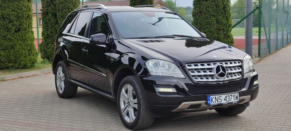 Mercedes-Benz ML W164 300 CDI 4Matic 7G-TRONIC DPF BlueEFFICIENCY Grand Edition 2010