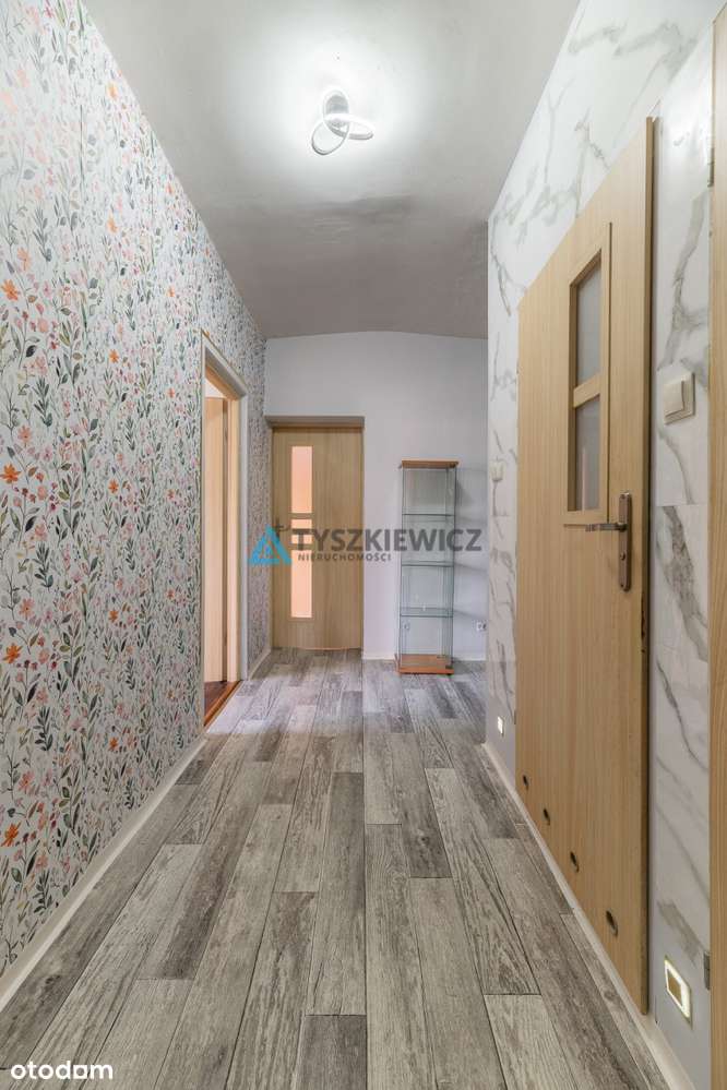 Dom w zabudowie bliźniaczej z ogrodem i sadem-18