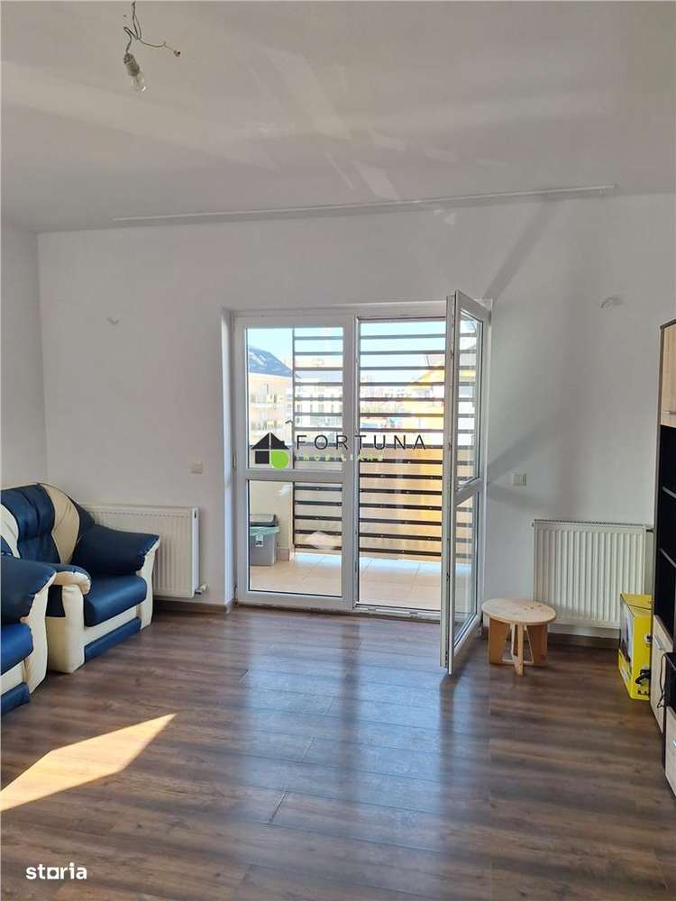 Apartament 2 camere, zona Tractorul-0