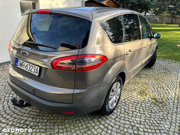 Ford S-Max - 10