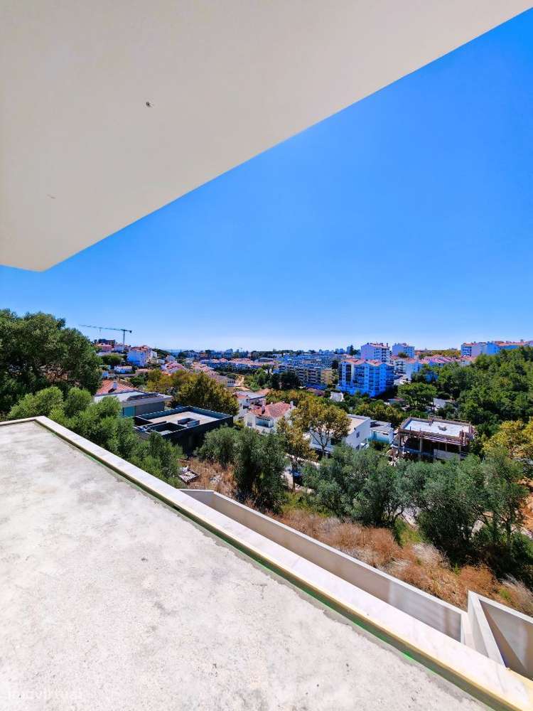 Moradia nova no alto do Monte Estoril - Vistas espectaculares-17