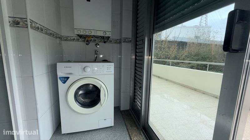 Apartamento t2+1 com terraço nos maninhos - Grande imagem: 4/12