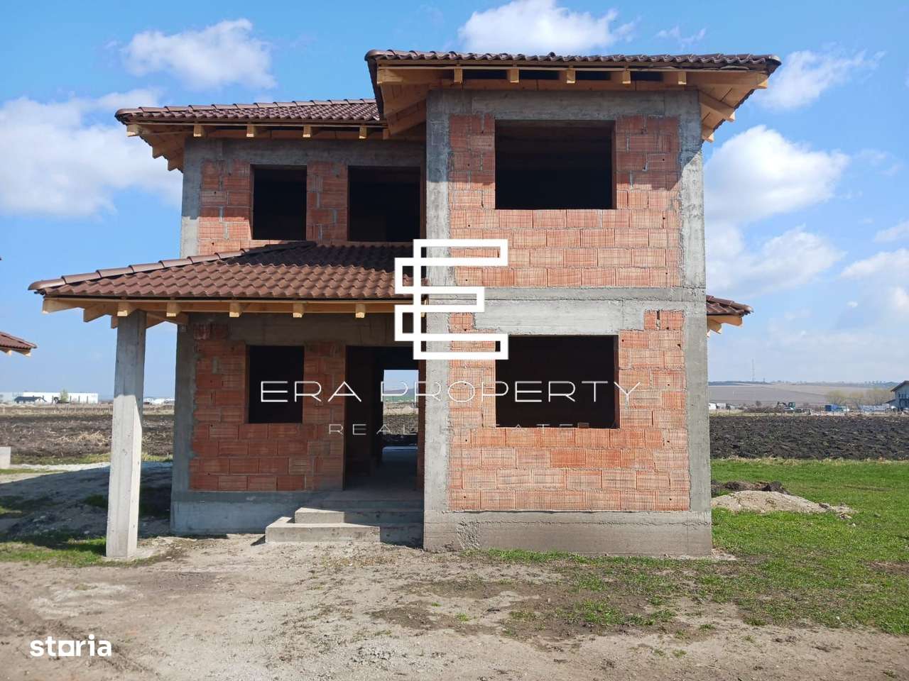 Casa individuala/5 camere /teren350 mp/ Sura Mica - Imagine principală: 1/7