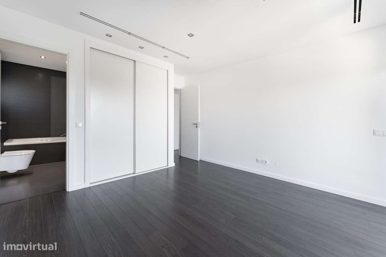 Moradia Isolada T5 com piscina, Birre, Cascais-43