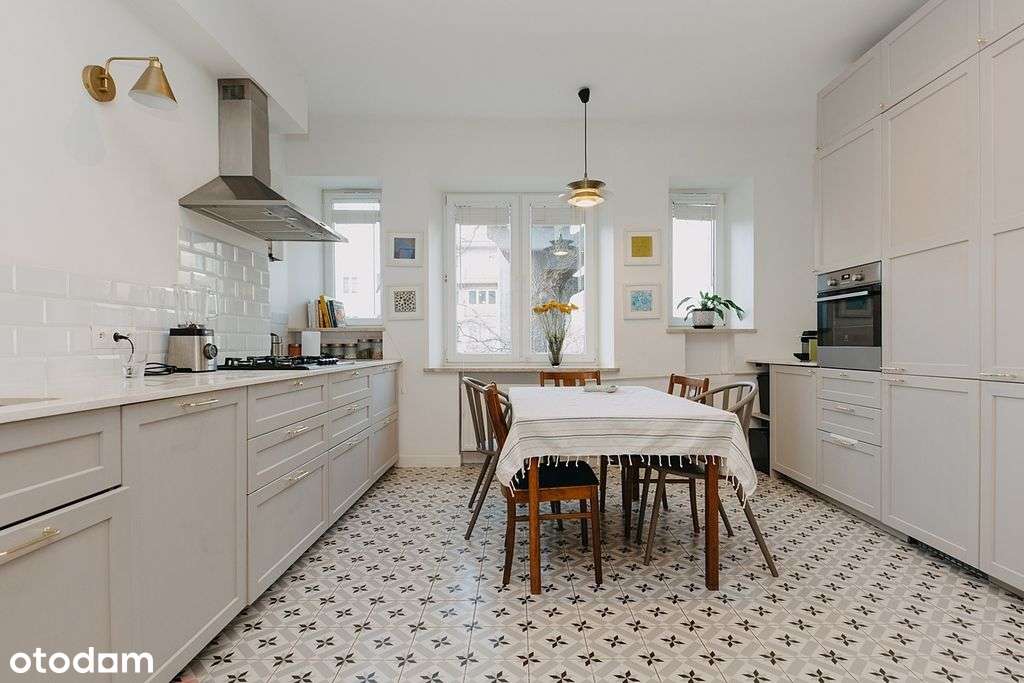 Stary Mokotów, 4 pokoje w Kamienicy, ul.Grażyny-1