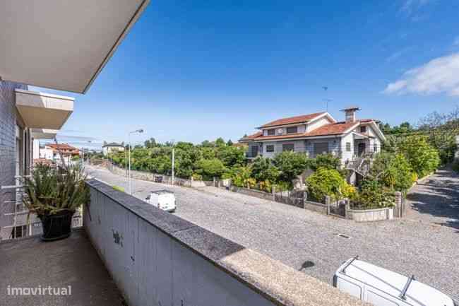 Espetacular Moradia em Banda T4 com jardim  em Sequeira - Braga-13
