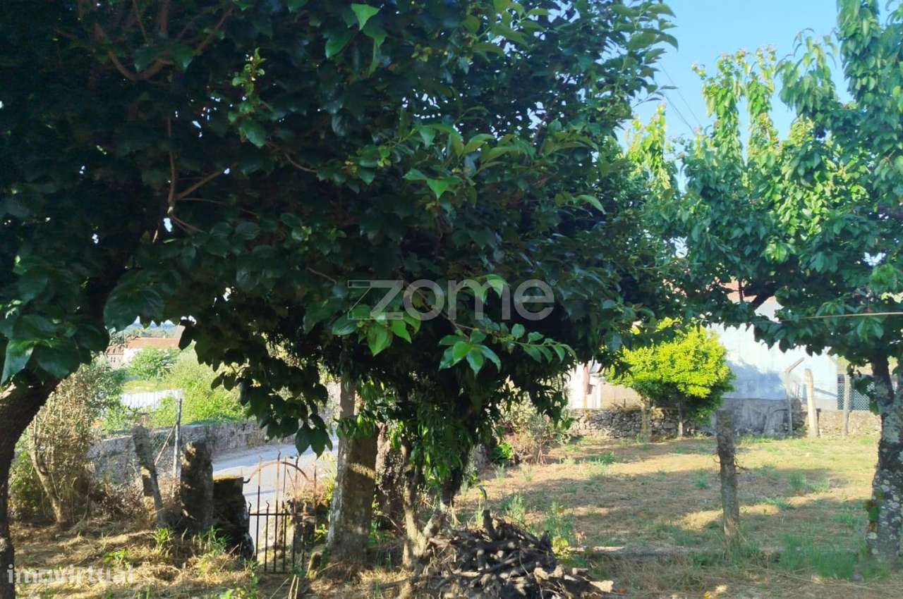 Moradia em Pedra com quintal em Matados, a 5 minutos Mangualde-24