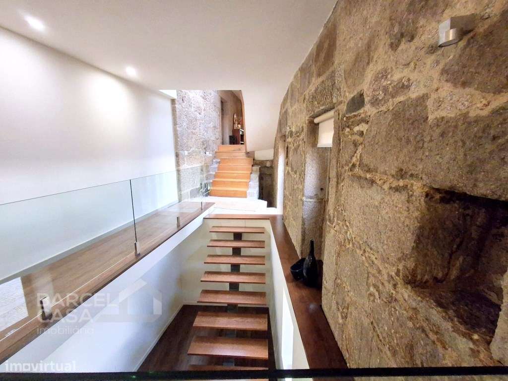 Moradia T4 em pedra, com piscina em Airó - Barcelos-26