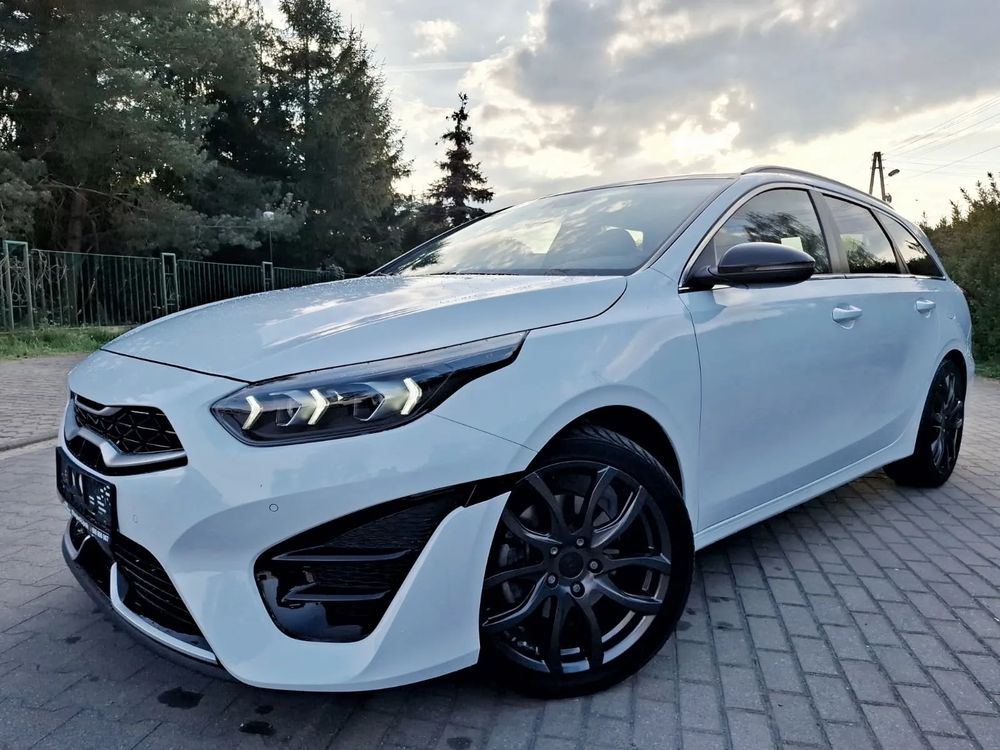 Kia Ceed III 1.5 T-GDI DCT7 OPF GT Line 2023