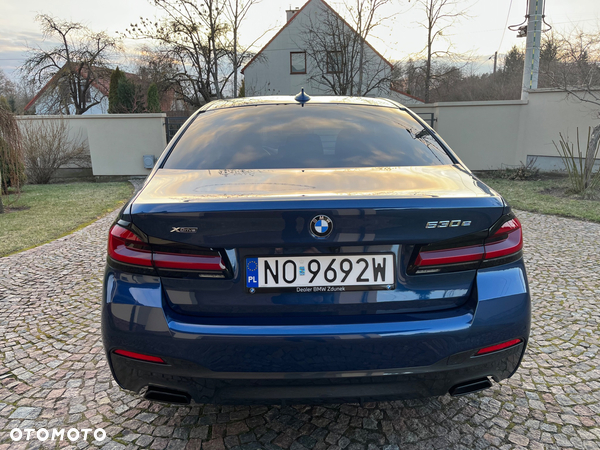 BMW Seria 5 530e xDrive M Sport sport - 9