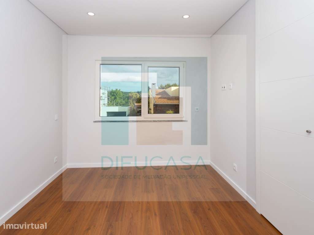 Moradia T3 com 2 Suítes e Pérgula de Estacionamento-26