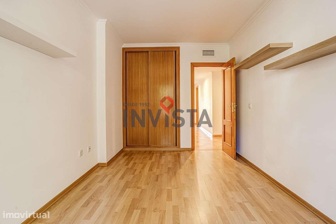 Apartamento T3 com parqueamento-6