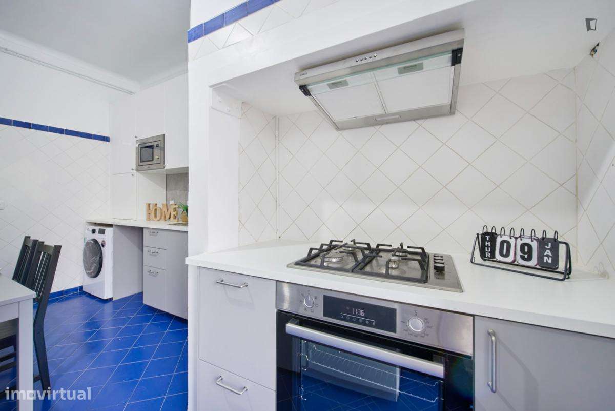 Quarto - localizado em Marquês de Pombal Lisbon - Grande imagem: 3/10