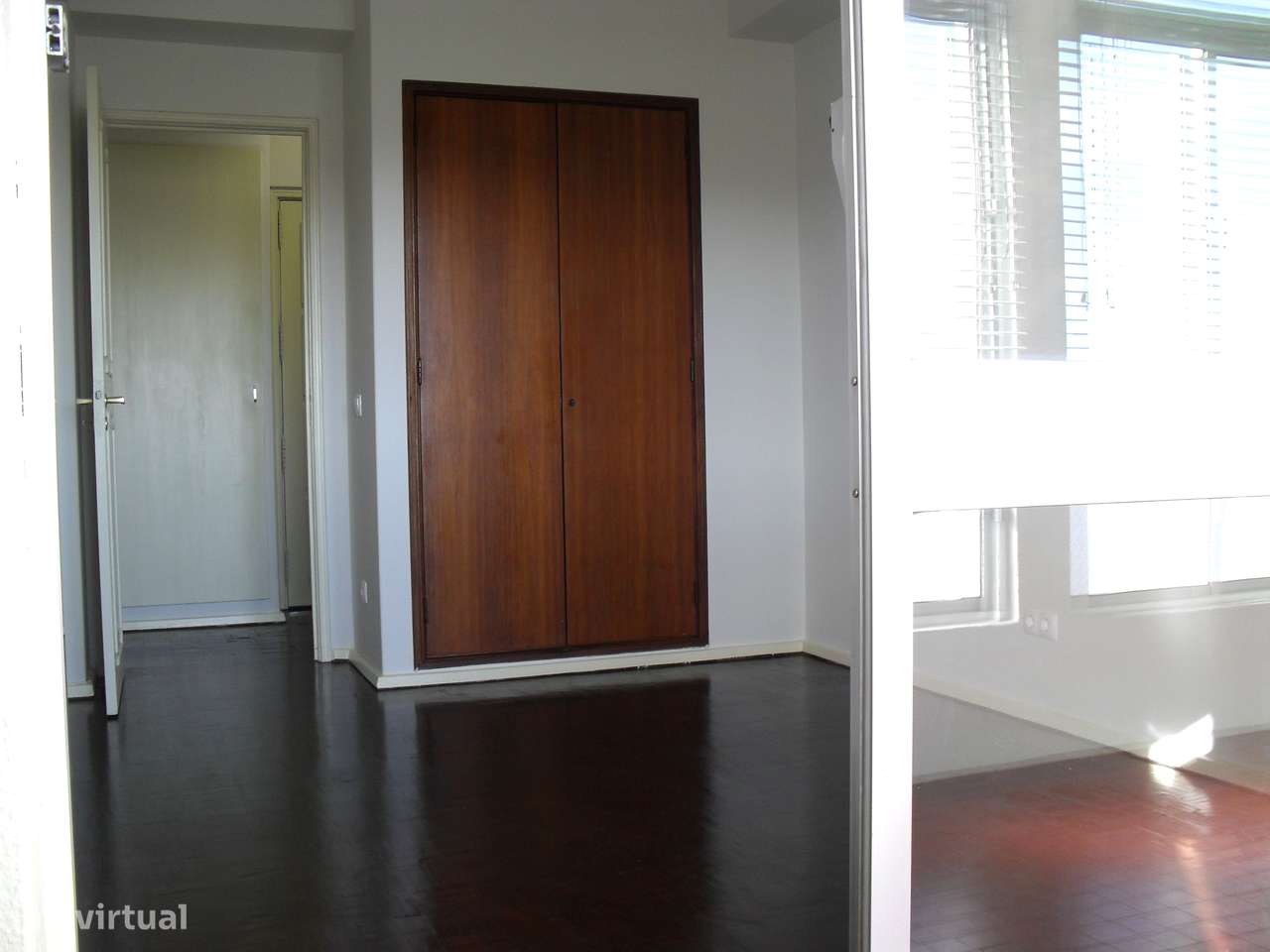 T2 para REMODELAR, perto Metro, Garagem, Vista Rio-3