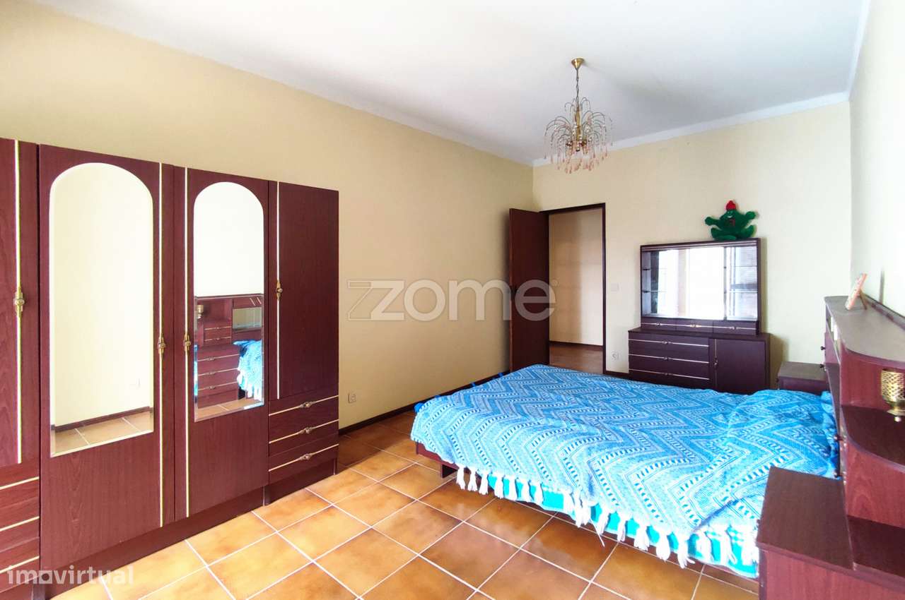 Prédio T6+5 a 10 min de Alcobaça e de Porto de Mós - Grande imagem: 3/30