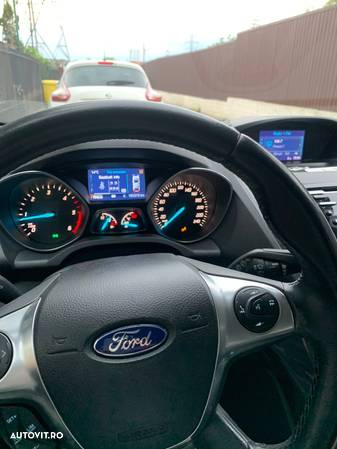 Ford Kuga 2.0 TDCi 4WD Powershift Titanium - 8