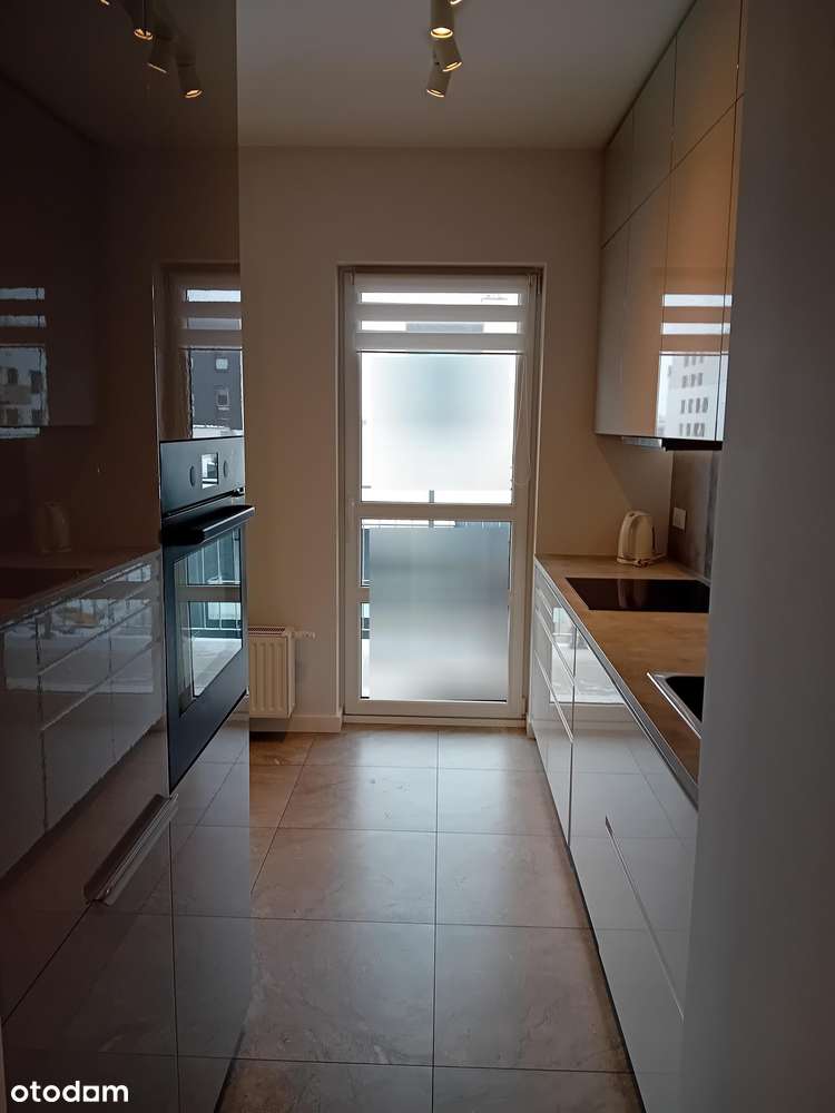 Pruszków 43 m2, 2 pokoje, gotowe do zamieszkania !-2