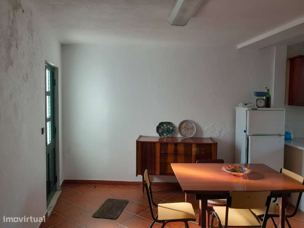 Arrendamento | Moradia T4 com Quintal e Terraço a 4 minutos da Vila... - Grande imagem: 5/32