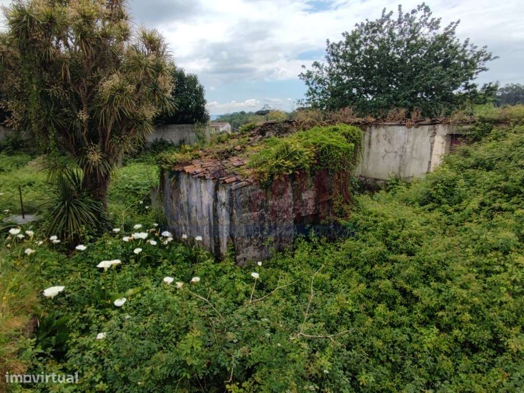 Moradia para recuperar em Carreira - Vila Nova de Famalicão - Grande imagem: 5/52