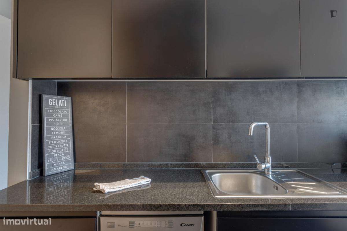 Quarto - localizado em Campolide Lisbon - Grande imagem: 5/17