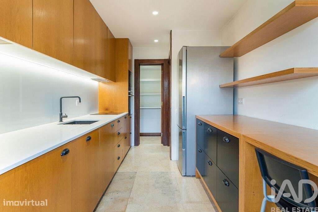 Apartamento T4 em Alfragide de 130,00 m2 - Grande imagem: 4/15