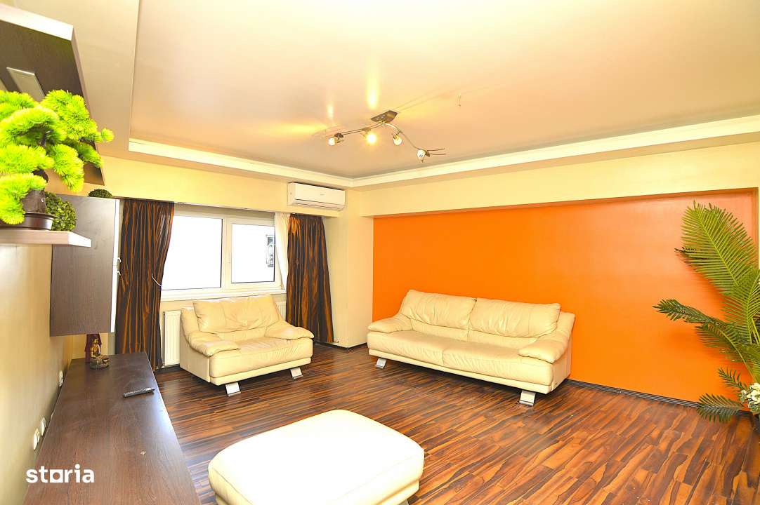 VANZARE APARTAMENT 4 CAMERE UNIRII - UNION PLAZA-0