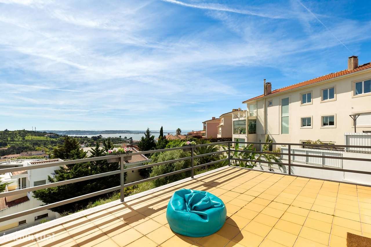 Moradia T5 com piscina, Alto do Lagoal, Oeiras - Grande imagem: 4/47