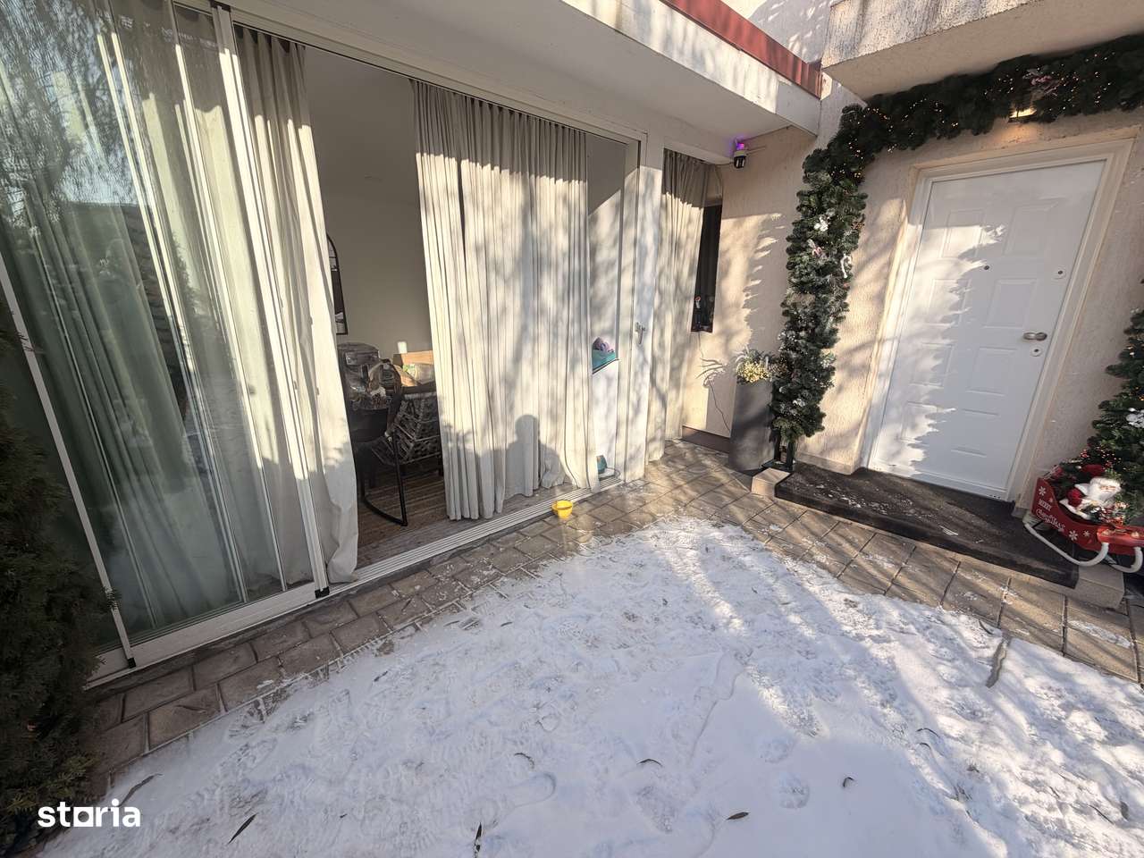 Casa deosebita P+1+M situata la doar 500m fata de metrou-19