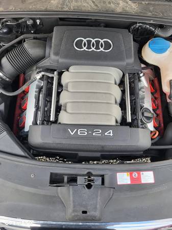 Audi A6 2.4 - 32