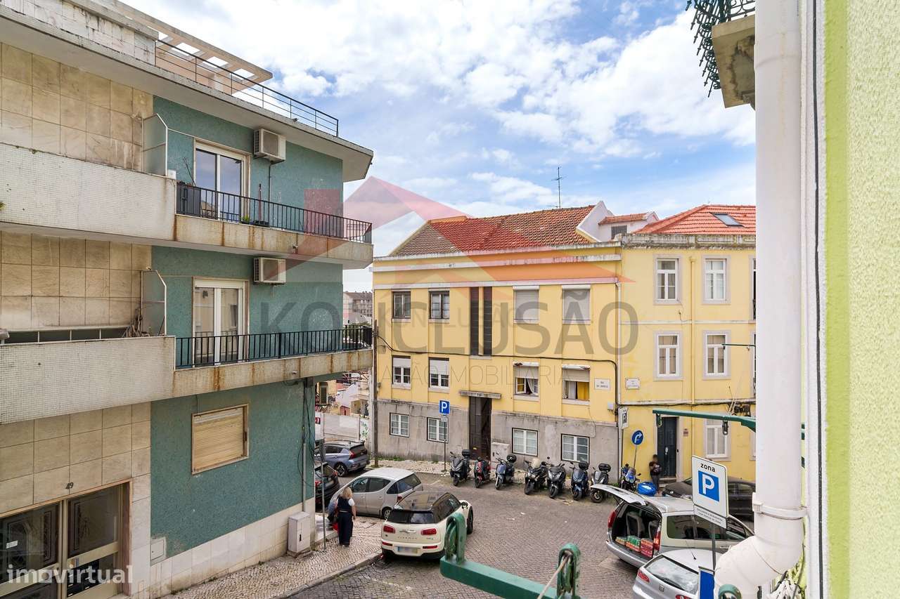 Apartamento em zona histórica de Lisboa-31
