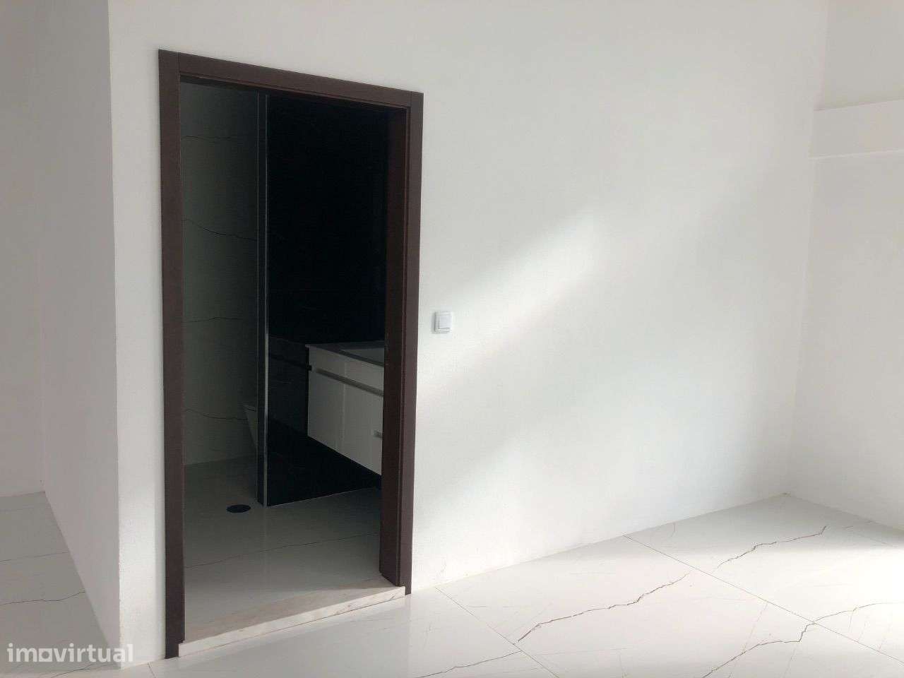 Espaço Comercial "Loja" centro da cidade de Aveiro - Grande imagem: 4/6