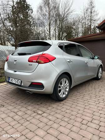 Kia Ceed - 4