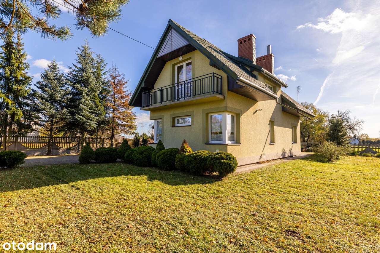 Dom z własnym stawem-8