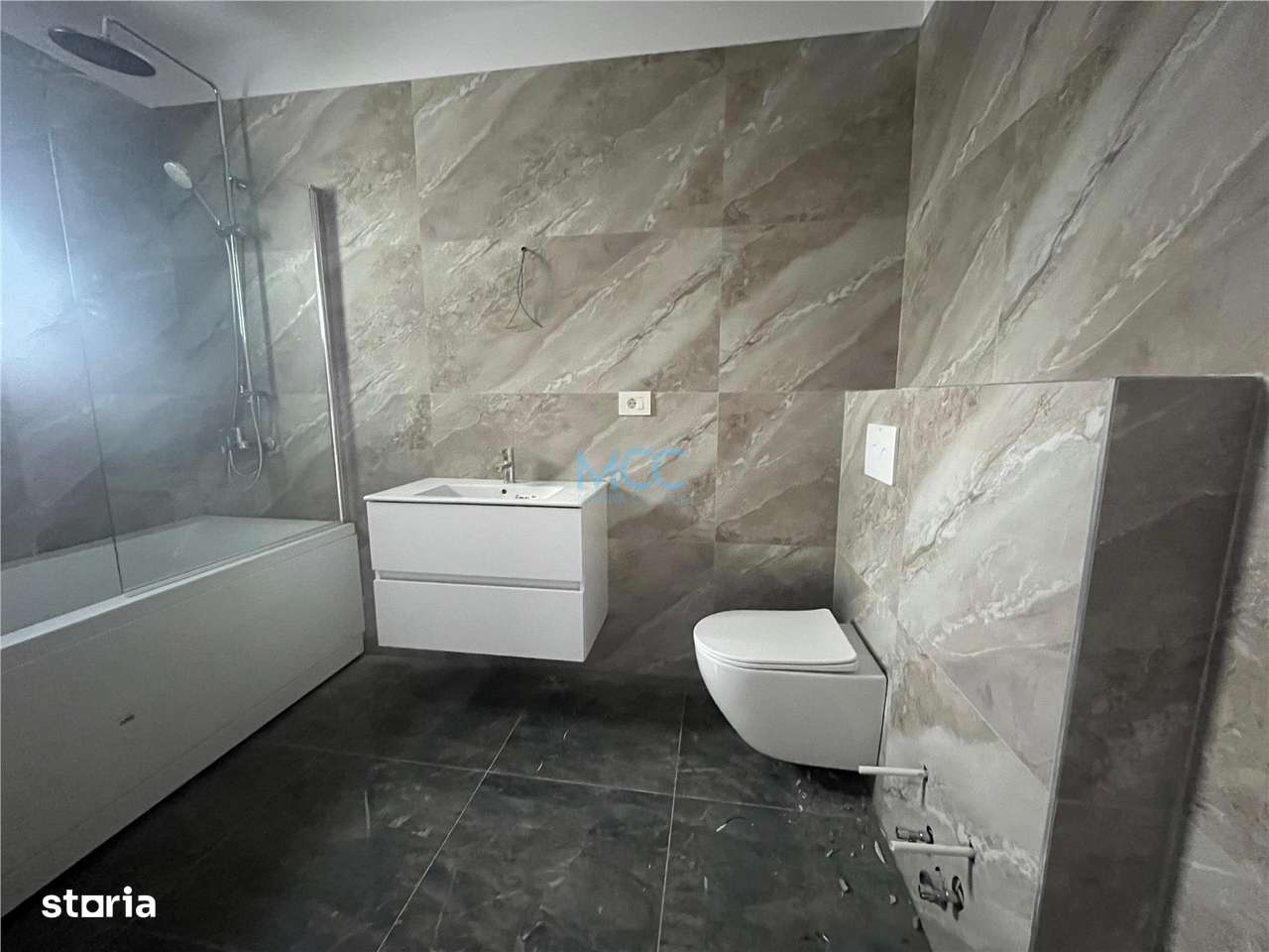 Vand Casa (tip Duplex) Valea Lupului Str.SoareluiStr .Academiei-4