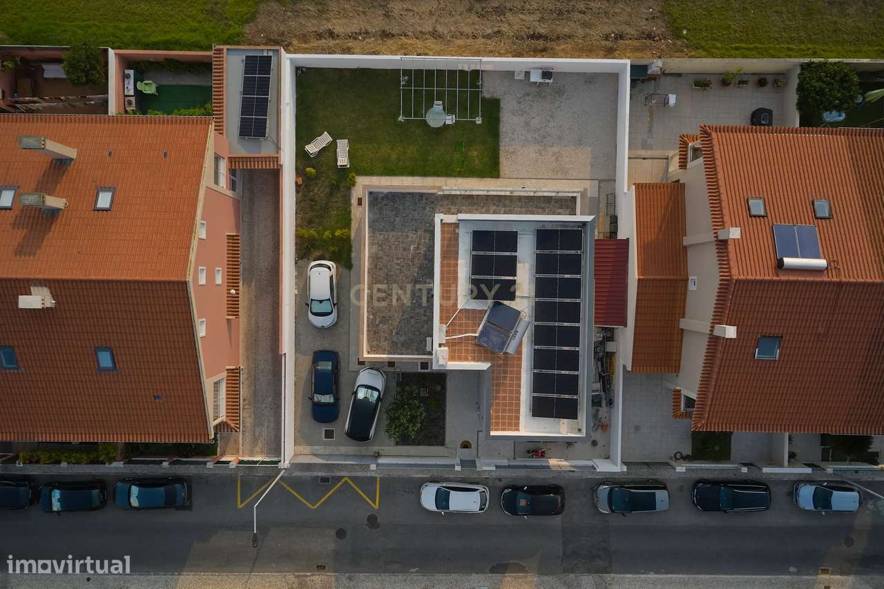 Moradia Contemporânea T3 + Escritório, com Jardim e Painéis Solares em-7