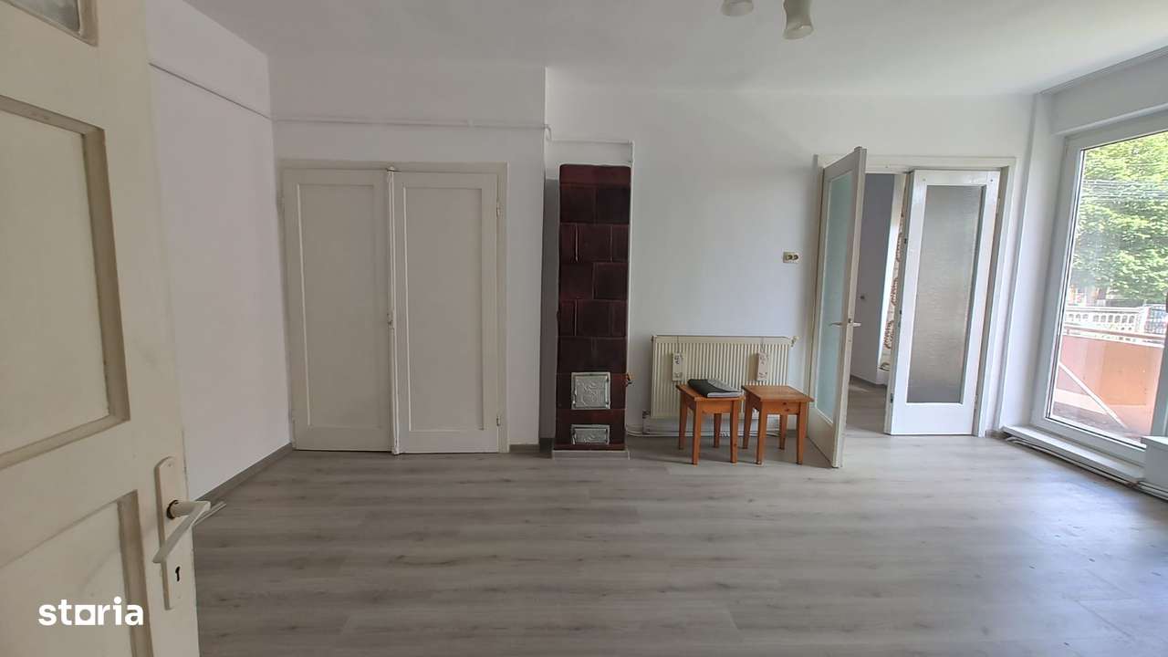 De vanzare apartament 2 camere,zona Petrom,str.Mihai Eminescu-1