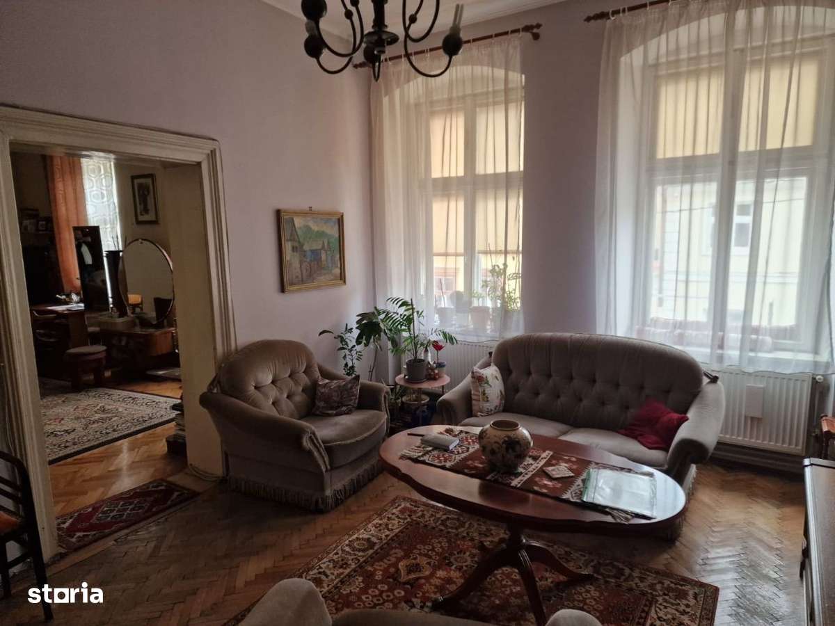 Ap la casa 3 camere etaj 1str Tipografilor Centru istoric ultracentral-0