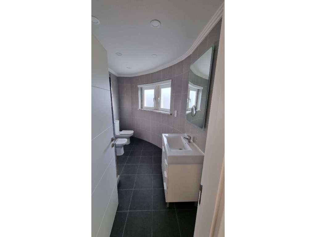 Moradia V3+1 - Ericeira - 323 m2-31