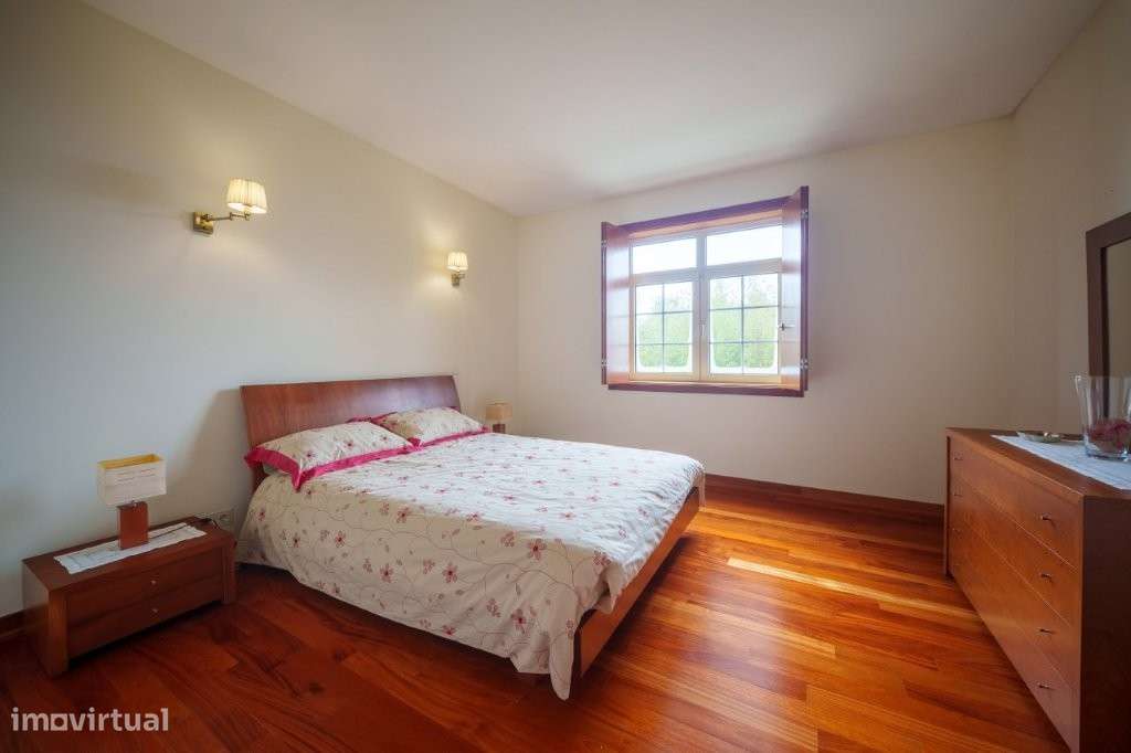 Moradia T5 - Tomar, inserida num amplo terreno de 15.560 m²-18