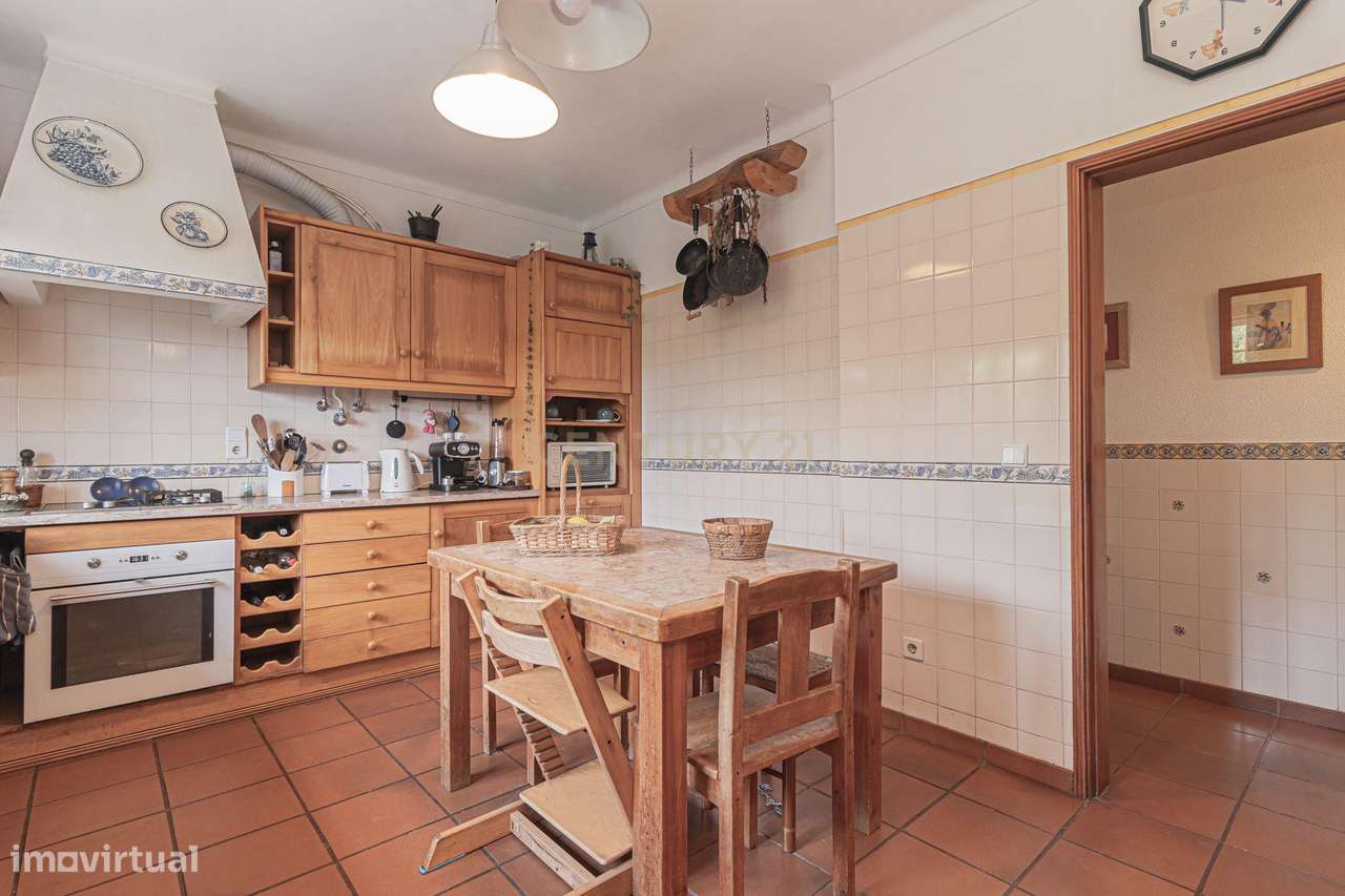 Casa Isolada em Sampaio-Sesimbra, Setúbal com Piscina e Vista Panorâmi-11