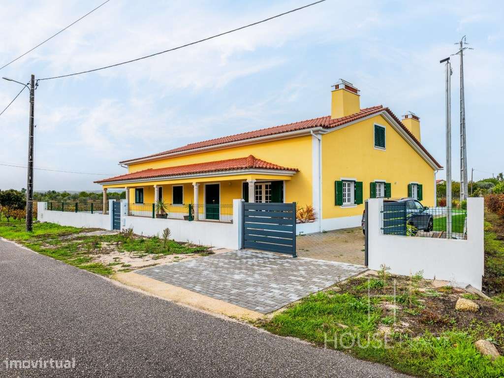 Moradia com piscina junto à Barragem de Castelo de Bode-40