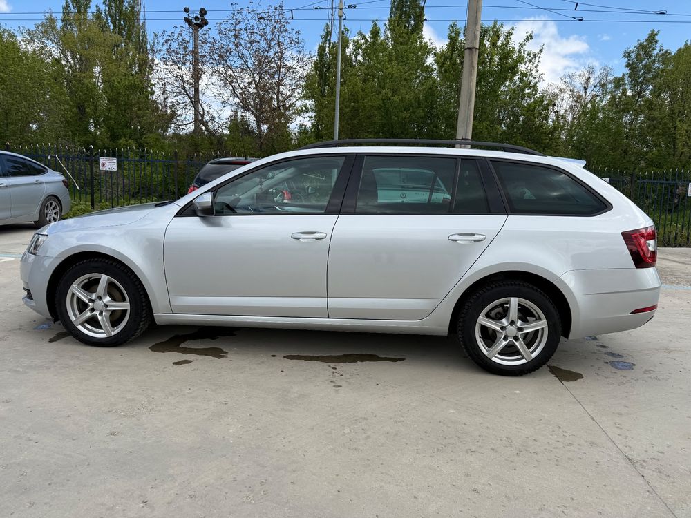 Skoda Octavia III [2013 - 2019] 1.6 TDI DSG Premium Edition 2018