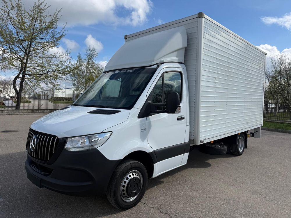 Mercedes-Benz Sprinter 2021