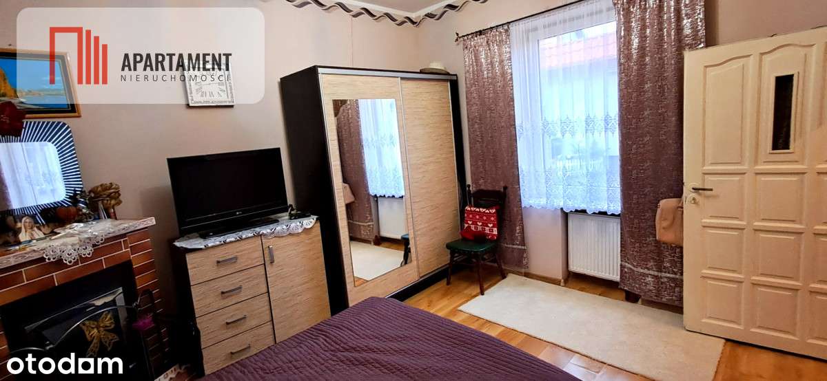 Dom z dużym budynkiem gospodarczym-7