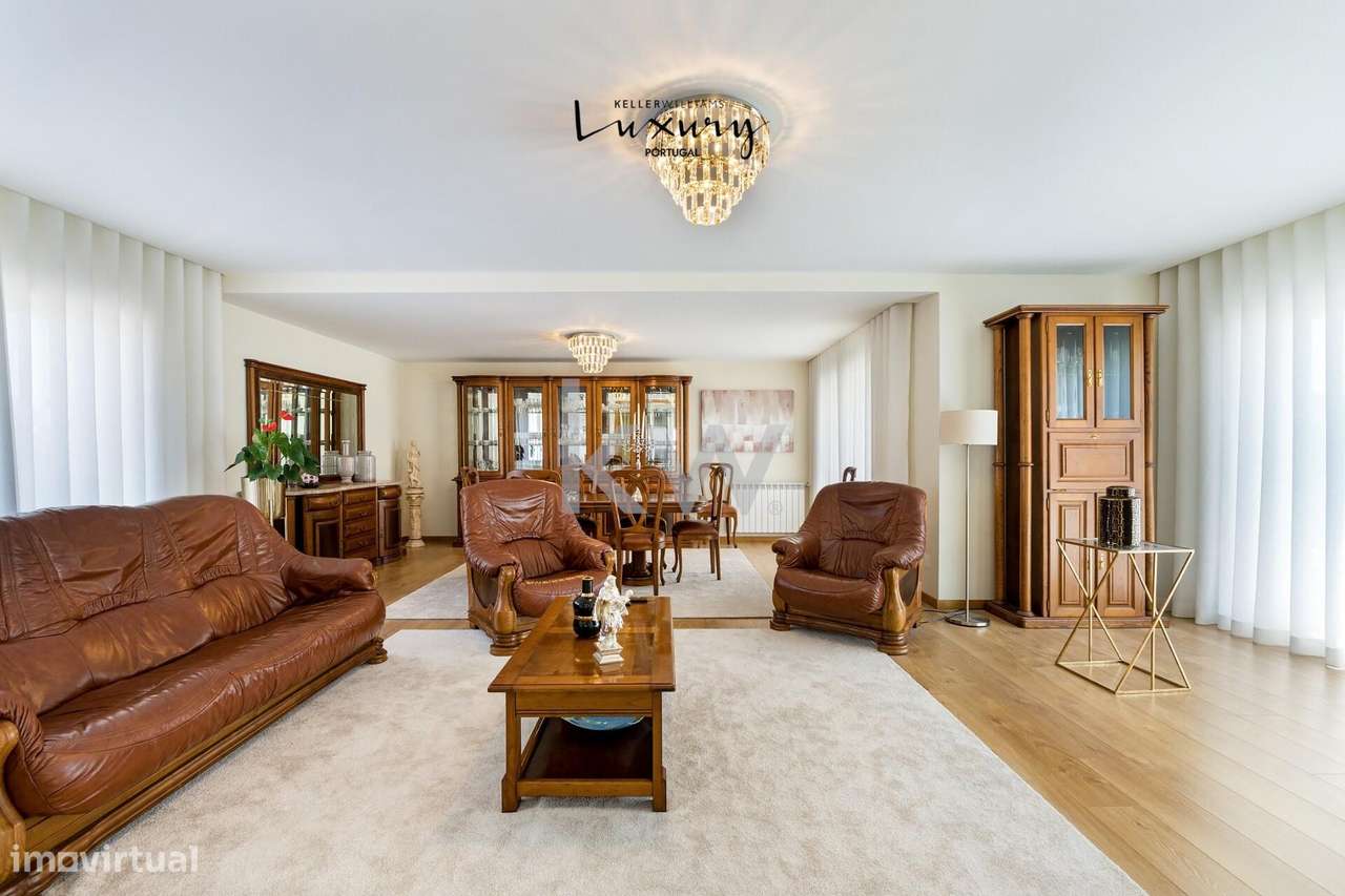 Moradia de Luxo T5 Nova, Térrea com cave Anexo, Churrasqueira e terren - Grande imagem: 4/31