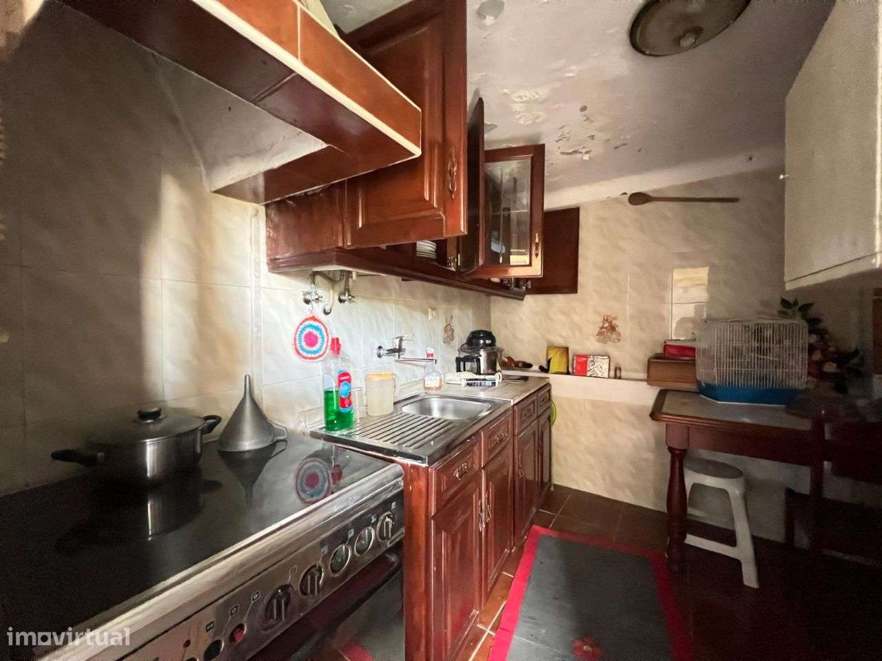 Vende-se moradia V3 na Amadora-15