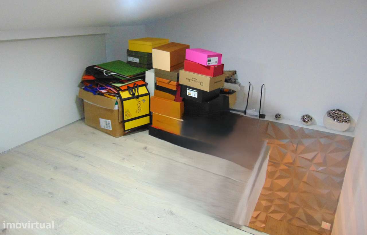 Apartamento T2 Renovado em Mem Martins-21