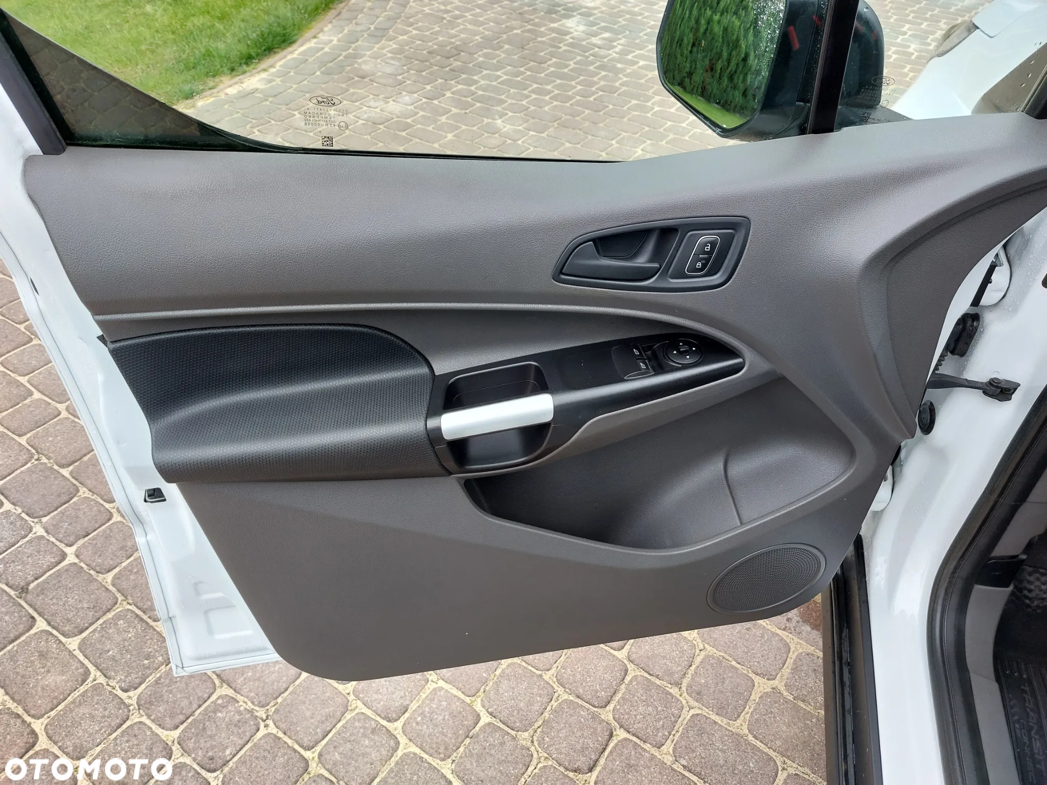 Ford Transit Connect - 10